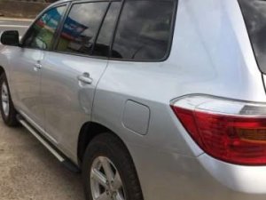 Toyota Highlander   2007 - Cần bán Toyota Highlander 2007, màu bạc, nhập khẩu, 715 triệu 