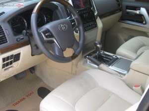 Toyota Land Cruiser VX 4.6 V8 2016 - Chiến Hòa Auto bán Toyota Land Cruiser VX 4.6 V8 2016, màu vàng cát, nhập khẩu