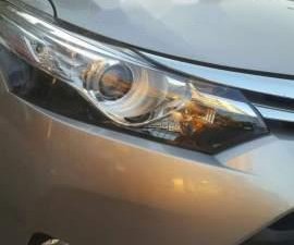 Toyota Vios 1.5G 2017 - Bán Toyota Vios 1.5G sản xuất 2017, màu vàng cát