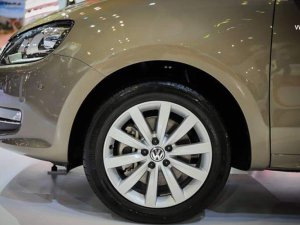 Toyota Alphard 2018 - Bán xe 7 chỗ cao cấp của Đức, trả trước chỉ 450tr. Hỗ trợ hồ sơ khó, tặng tiền mặt, chi phí bảo dưỡng dưới 1.5tr/lần