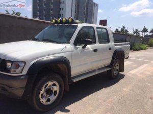 Toyota Hilux 2.8L 4x4 MT 2005 - Xe Toyota Hilux 2.8L 4x4 MT đời 2005, màu trắng, nhập khẩu 