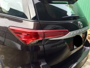Toyota Fortuner   2.4 MT  2017 - Bán ô tô Toyota Fortuner 2.4 MT đời 2017, màu đen 