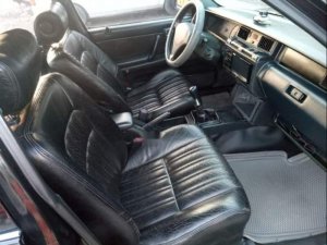 Toyota Crown 1993 - Cần bán lại xe Toyota Crown đời 1993, màu đen, giá chỉ 150 triệu