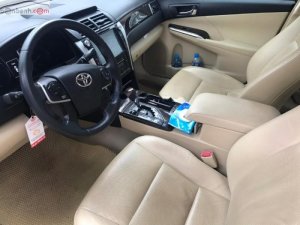 Toyota Camry 2.0E 2015 - Cần bán lại xe Toyota Camry 2.0E năm 2015 chính chủ