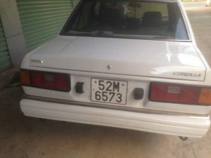 Toyota Corolla SE 1981 - Bán xe Toyota Corolla SE sản xuất 1981, màu trắng, xe nhập 