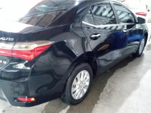Toyota Corolla Altis 2017 - Cần bán Toyota Corolla Altis đời 2017, màu đen