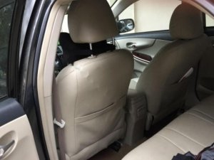 Toyota Corolla Altis 2011 - Cần bán xe Toyota Corolla altis đời 2011, màu đen, giá tốt