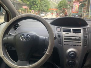 Toyota Yaris   1.0MT  2010 - Chính chủ bán Toyota Yaris 1.0MT 2010, màu đỏ, xe nhập