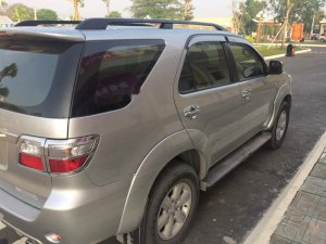 Toyota Fortuner   2009 - Bán Toyota Fortuner đời 2009, màu bạc, máy dầu, một chủ ngay từ đầu