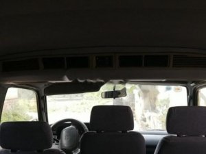 Toyota Hiace 2002 - Cần bán lại xe Toyota Hiace đời 2002, màu bạc, xe nhập