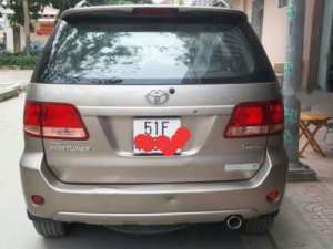 Toyota Fortuner 2006 - Cần bán Toyota Fortuner đời 2007, màu vàng, nhập khẩu nguyên chiếc, xe gia đình