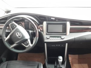 Toyota Innova 2019 - Bán ô tô Toyota Innova đời 2019, màu đỏ