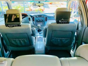 Toyota Highlander 2005 - Cần bán xe Toyota Highlander đời 2005, màu bạc, nhập khẩu nguyên chiếc chính chủ