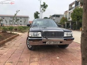 Toyota Crown 2.4 1992 - Cần bán xe Toyota Crown 2.4 1992, màu đen, xe nhập 