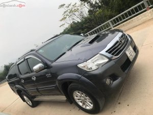 Toyota Hilux 3.0G 4x4 MT 2012 - Bán Toyota Hilux sản xuất 2012, còn cực mới
