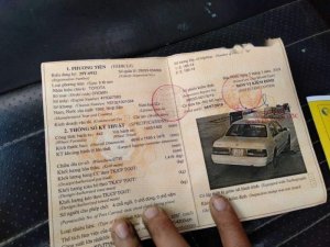 Toyota Crown 1992 - Cần bán lại xe Toyota Crown đời 1992, màu trắng
