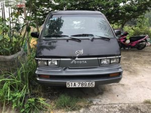 Toyota Van   1990 - Bán gấp xe Toyota Van như hình đời 1984, xe đang sử dụng bình thường