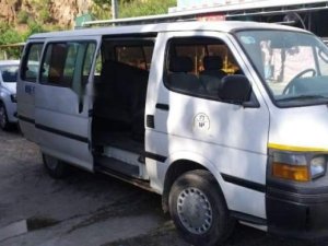 Toyota Hiace 2000 - Cần bán Toyota Hiace đời 2000, màu trắng giá cạnh tranh