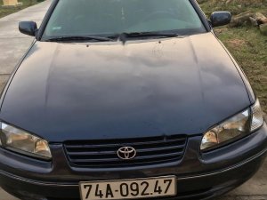 Toyota Camry 2000 - Bán Toyota Camry đời 2000, màu xanh lam, xe nhập như mới 