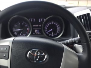 Toyota Land Cruiser 2014 - Bán Toyota Land Cruiser sản xuất năm 2014, màu đen