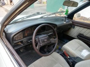Toyota Corona 1986 - Bán ô tô Toyota Corona sản xuất 1986, màu trắng, xe nhập