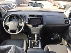 Toyota Land Cruiser 2019 - Cần bán xe Toyota Land Cruiser đời 2019, màu đen, nhập khẩu nguyên chiếc