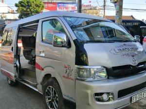 Toyota Hiace 2011 - Cần bán Toyota Hiace sản xuất 2011, nhập khẩu nguyên chiếc