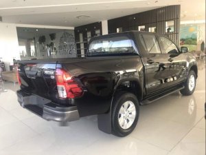 Toyota Hilux 2018 - Bán xe Toyota Hilux đời 2018, màu đen, nhập khẩu nguyên chiếc Thái Lan