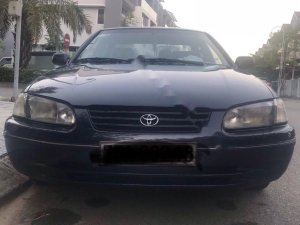 Toyota Camry XLi 2.2 1998 - Cần bán Toyota Camry XLi 2.2 đời 1998, màu xanh lam, giá 220tr