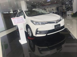 Toyota Corolla Altis 2019 - Bán Toyota Corolla Altis năm sản xuất 2019, màu trắng, 700 triệu