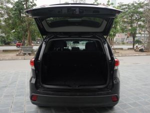 Toyota Highlander LE 2017 - Bán Toyota Highlander sản xuất 2017, màu đen, nội thất xanh lam đặt biệt hiếm