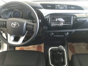 Toyota Hilux   2.4G 4x4MT   2019 - Bán Toyota Hilux 2.4G 4x4MT sản xuất năm 2019, màu trắng, xe nhập
