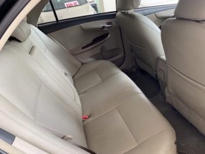 Toyota Corolla Altis   2013 - Cần bán Toyota Corolla altis năm 2013, màu đen số sàn, 500tr