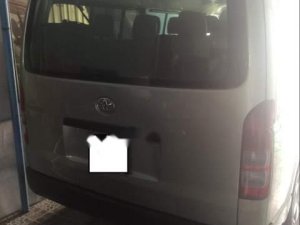 Toyota Hiace   2011 - Bán Toyota Hiace đời 2011, xe đi khoảng 250.000km