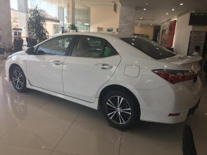 Toyota Corolla Altis 1.8G CVT 2019 - Bán Toyota Corolla Altis 1.8G CVT đời 2019, khuyến mại cực tốt, giao xe ngay, trả góp 85%