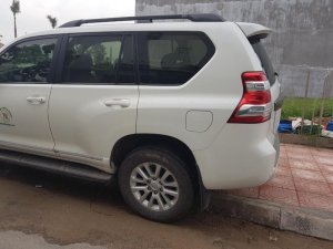 Toyota Land Cruiser 2016 - Cần bán xe Toyota Land Cruiser sản xuất năm 2016, màu trắng, xe nhập