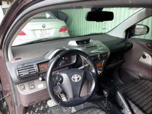 Toyota IQ 2010 - Bán Toyota IQ năm 2010, nhập khẩu nguyên chiếc số tự động