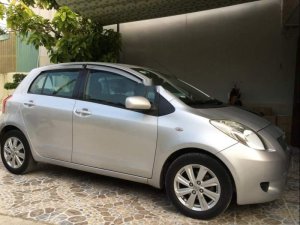 Toyota Yaris 2007 - Bán xe Toyota Yaris năm 2007, màu bạc, nhập khẩu như mới, 325 triệu