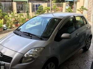 Toyota Yaris 2007 - Bán xe Toyota Yaris năm 2007, màu bạc, nhập khẩu như mới, 325 triệu