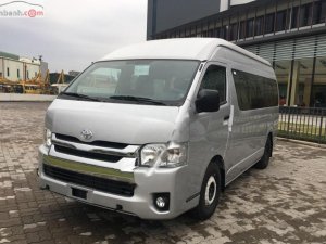 Toyota Hiace 2018 - Cần bán xe Toyota Hiace sản xuất 2018, màu bạc, nhập khẩu