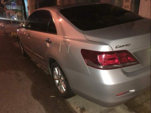 Toyota Camry 2.0 2010 - Bán Toyota Camry 2.0 năm sản xuất 2010, màu bạc, nhập khẩu Đài Loan
