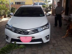 Toyota Corolla Altis 1.8G AT 2015 - Bán Toyota Corolla altis 1.8G AT năm 2015, màu trắng số tự động