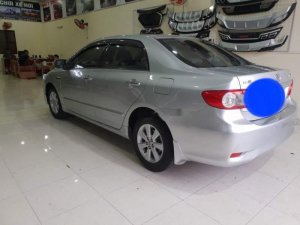 Toyota Corolla Altis 2011 - Cần bán lại xe Toyota Corolla Altis đời 2011, màu bạc