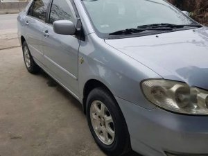 Toyota Corolla Altis 2003 - Cần bán Toyota Corolla altis sản xuất 2003, màu bạc, giá chỉ 235 triệu