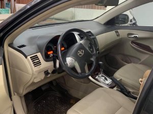 Toyota Corolla Altis 2011 - Cần bán Toyota Corolla altis đời 2011, màu đen chính chủ