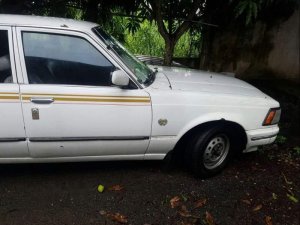 Toyota Corolla Altis 1985 - Cần bán gấp Toyota Corolla altis năm sản xuất 1985, màu trắng, nhập khẩu nguyên chiếc, giá cạnh tranh