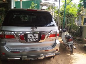 Toyota 4 Runner G 2010 - Bán xe Toyota Fortuner G đời 2010, màu bạc