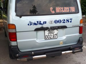 Toyota Hiace     2002 - Bán ô tô Toyota Hiace sản xuất 2002, màu xanh lam 