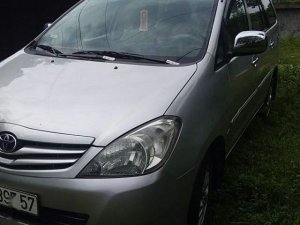 Toyota Innova 2009 - Chính chủ bán Toyota Innova năm sản xuất 2009, màu bạc