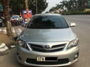 Toyota Corolla Altis    2011 - Bán ô tô Toyota Corolla altis năm sản xuất 2011, màu bạc, xe đẹp, không bị lỗi